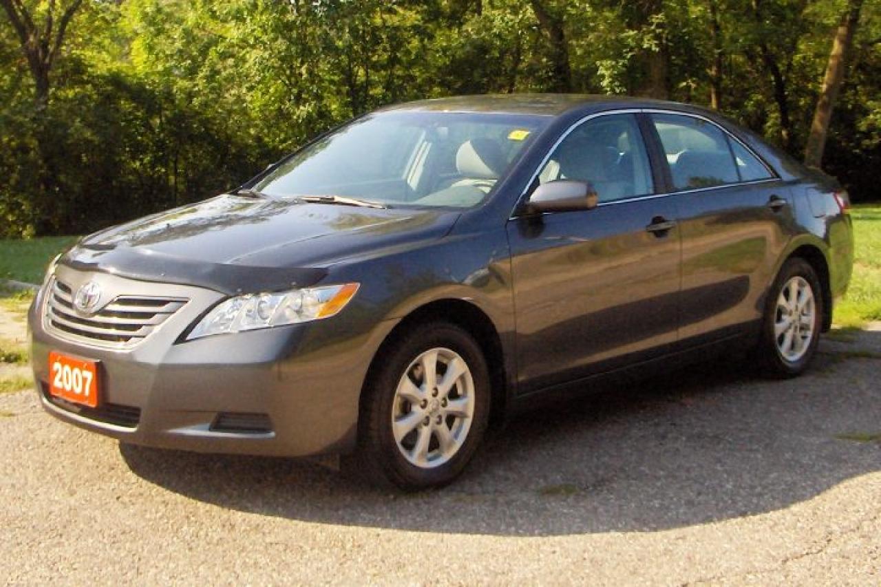 Used 2007 Toyota Camry LE for sale in Renfrew, ON