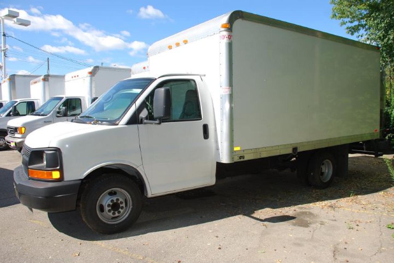 Used 2008 Chevrolet 3500 16 FT BOX for sale in Woodbridge, ON