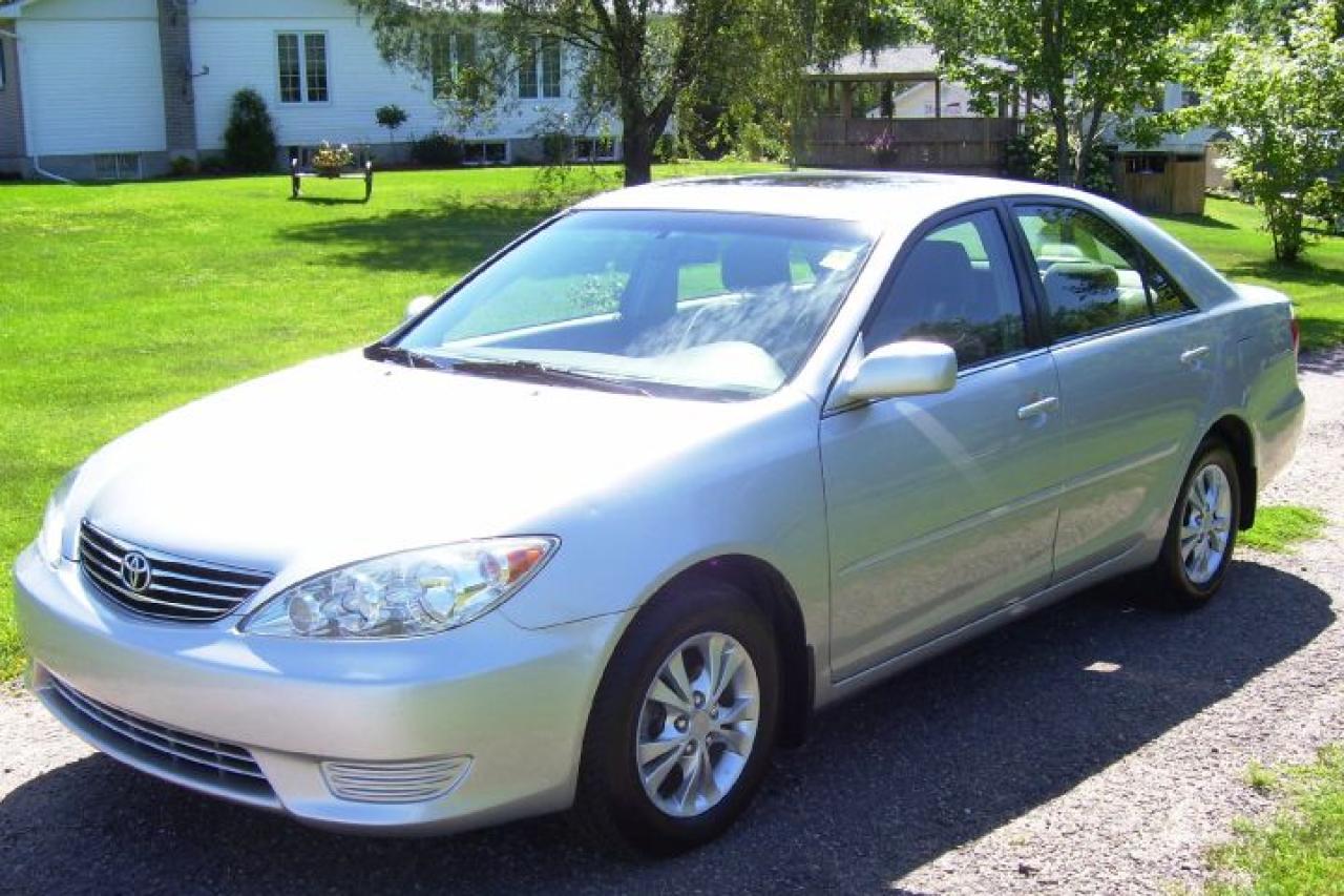 Used 2006 Toyota Camry LE for sale in Renfrew, ON