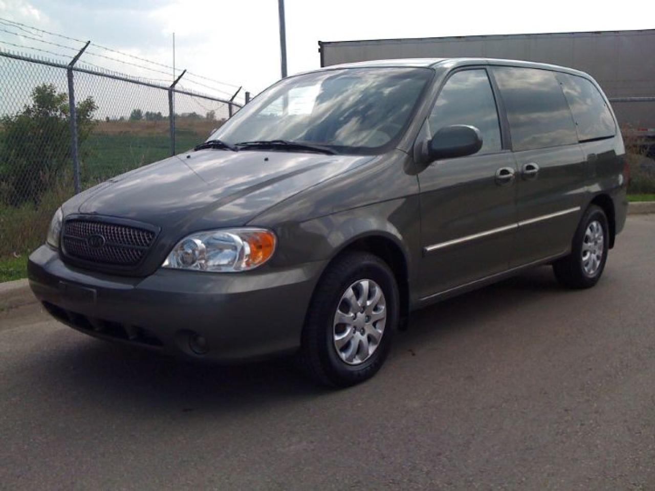 Used 2004 Kia Sedona  for sale in Mississauga, ON