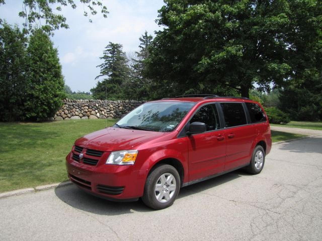 Used 2010 Dodge Grand Caravan SE STOW&GO!! QUADS!! DUAL AC!! Van for sale in Guelph, ON