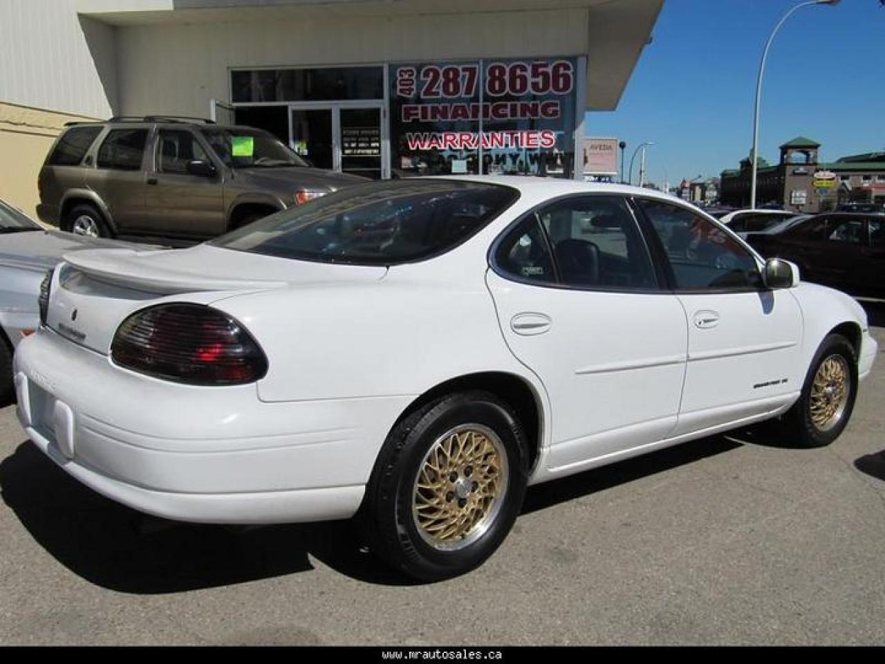 Used 1998 Pontiac Grand Prix SE for sale in Calgary, AB