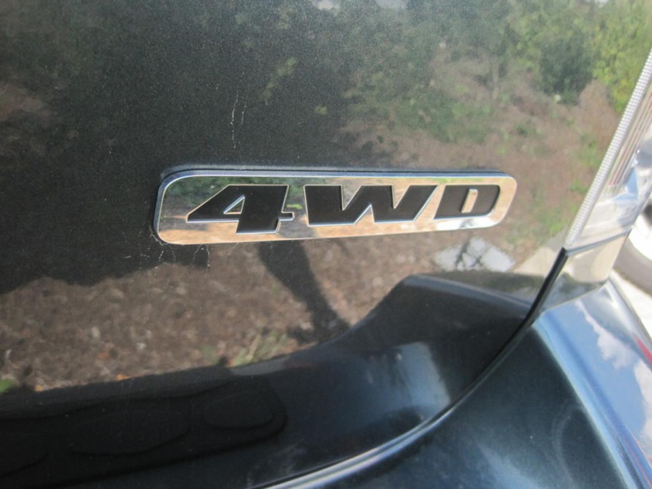 612696