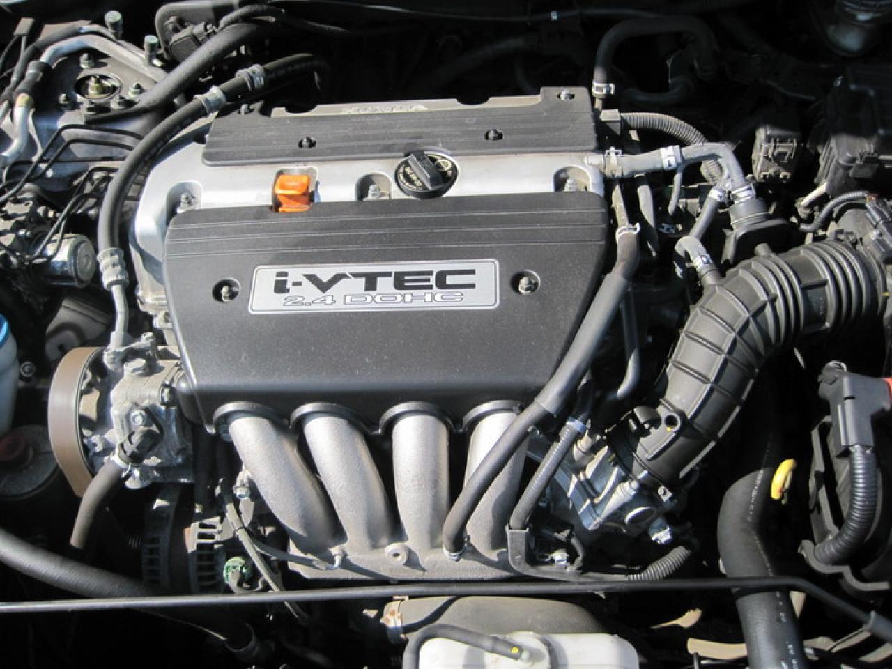 612697