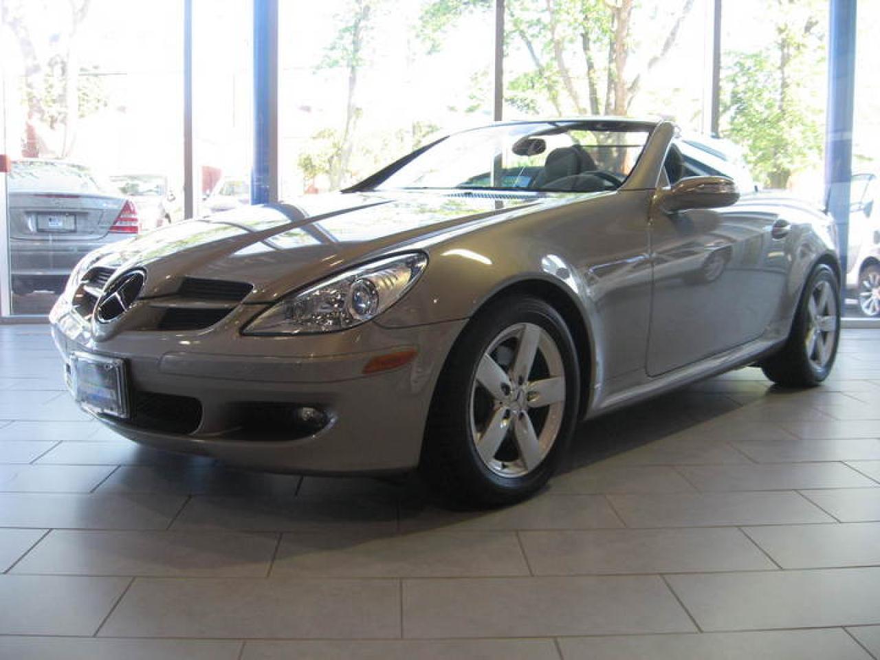 Used 2007 Mercedes-Benz SLK280  for sale in Maple, ON