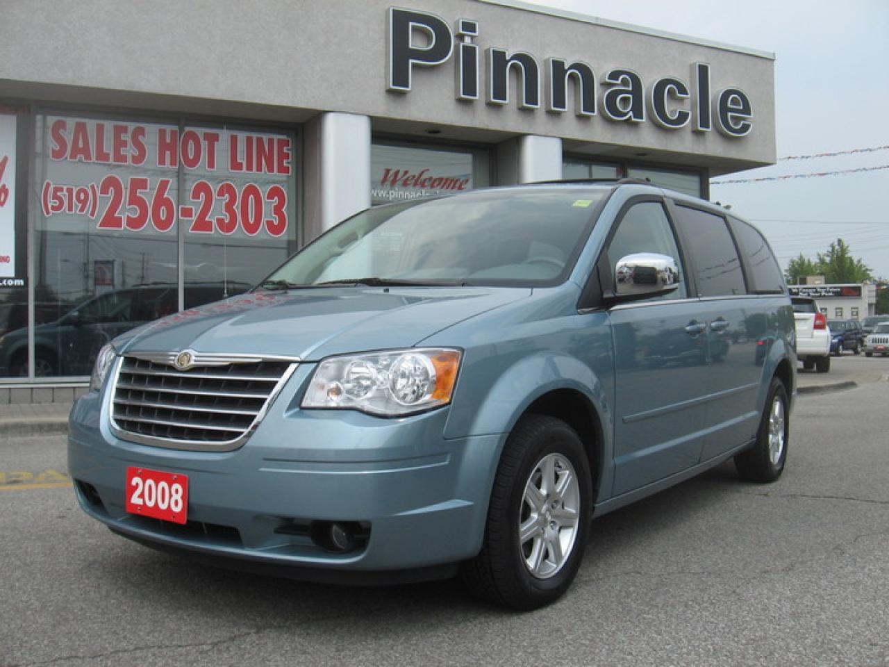 Used 2008 Chrysler Town & Country  for sale in Windsor, ON