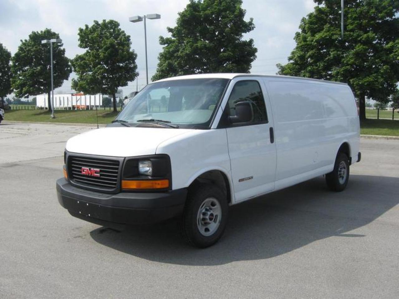 Used 2004 GMC Savana  for sale in Etobicoke, ON