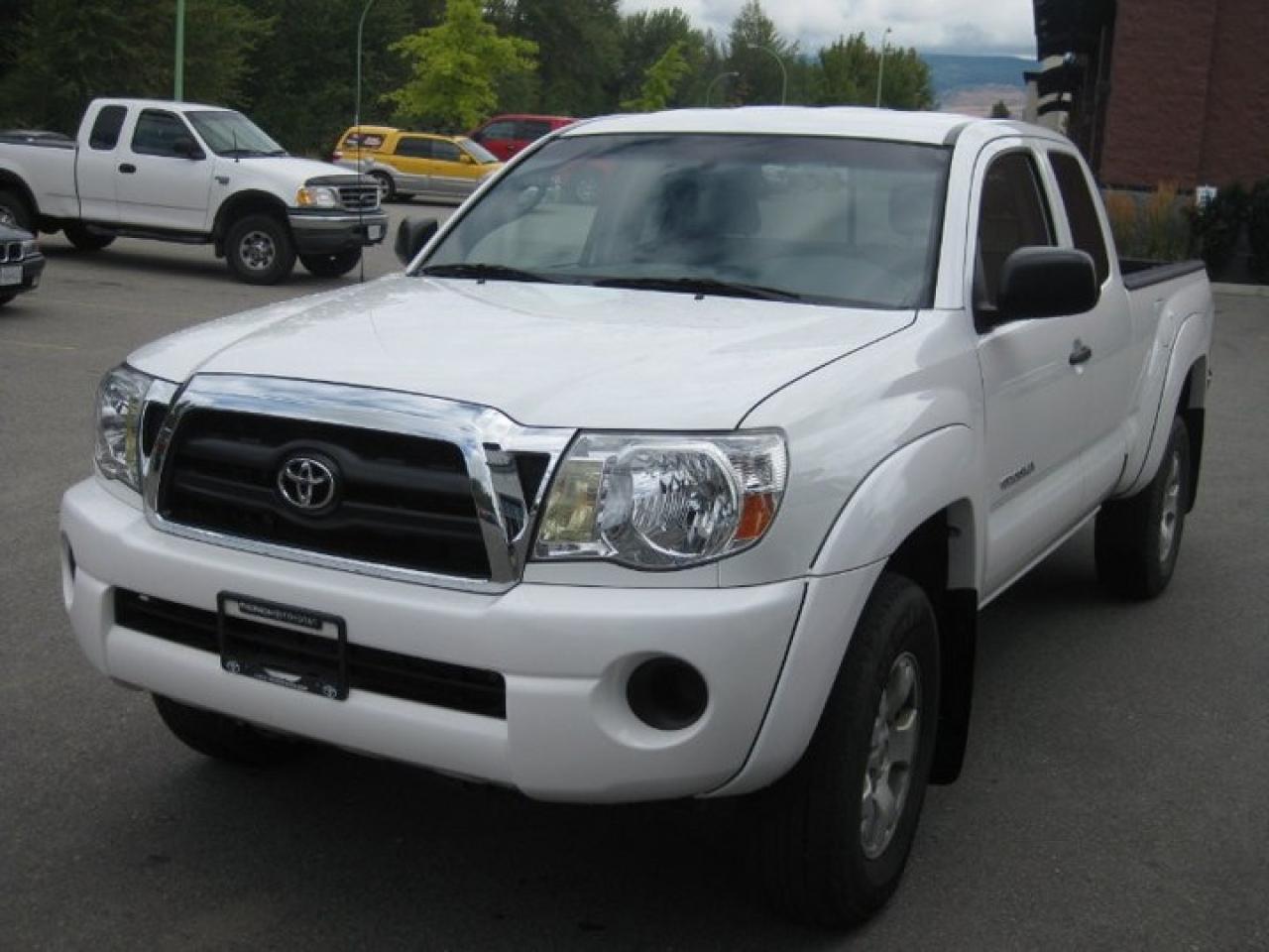 Used 2007 Toyota Tacoma  for sale in Kelowna, BC