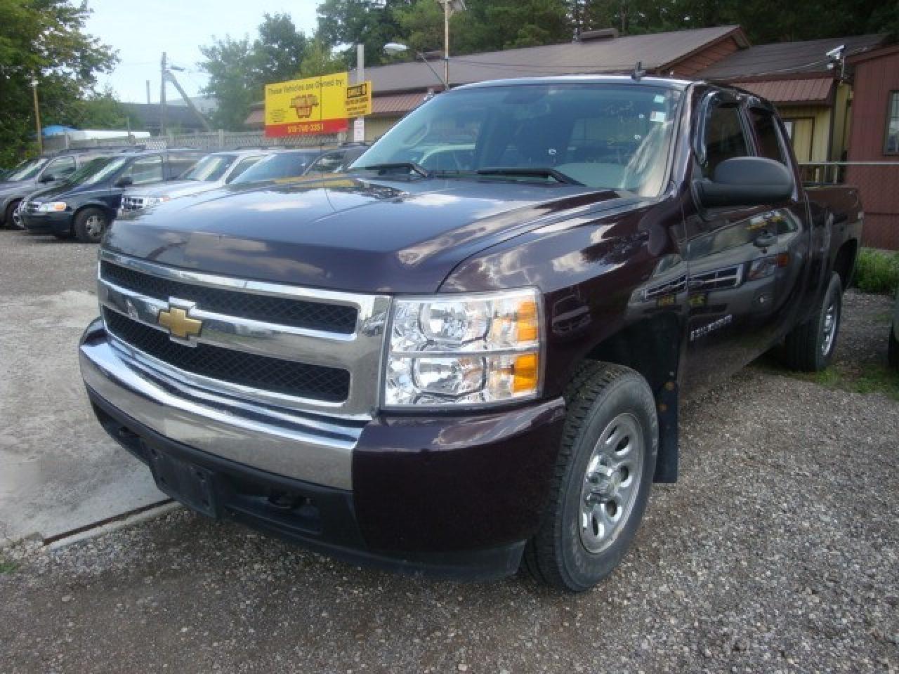 Used 2008 Chevrolet Silverado 1500 4x4 LS for sale in Waterloo, ON