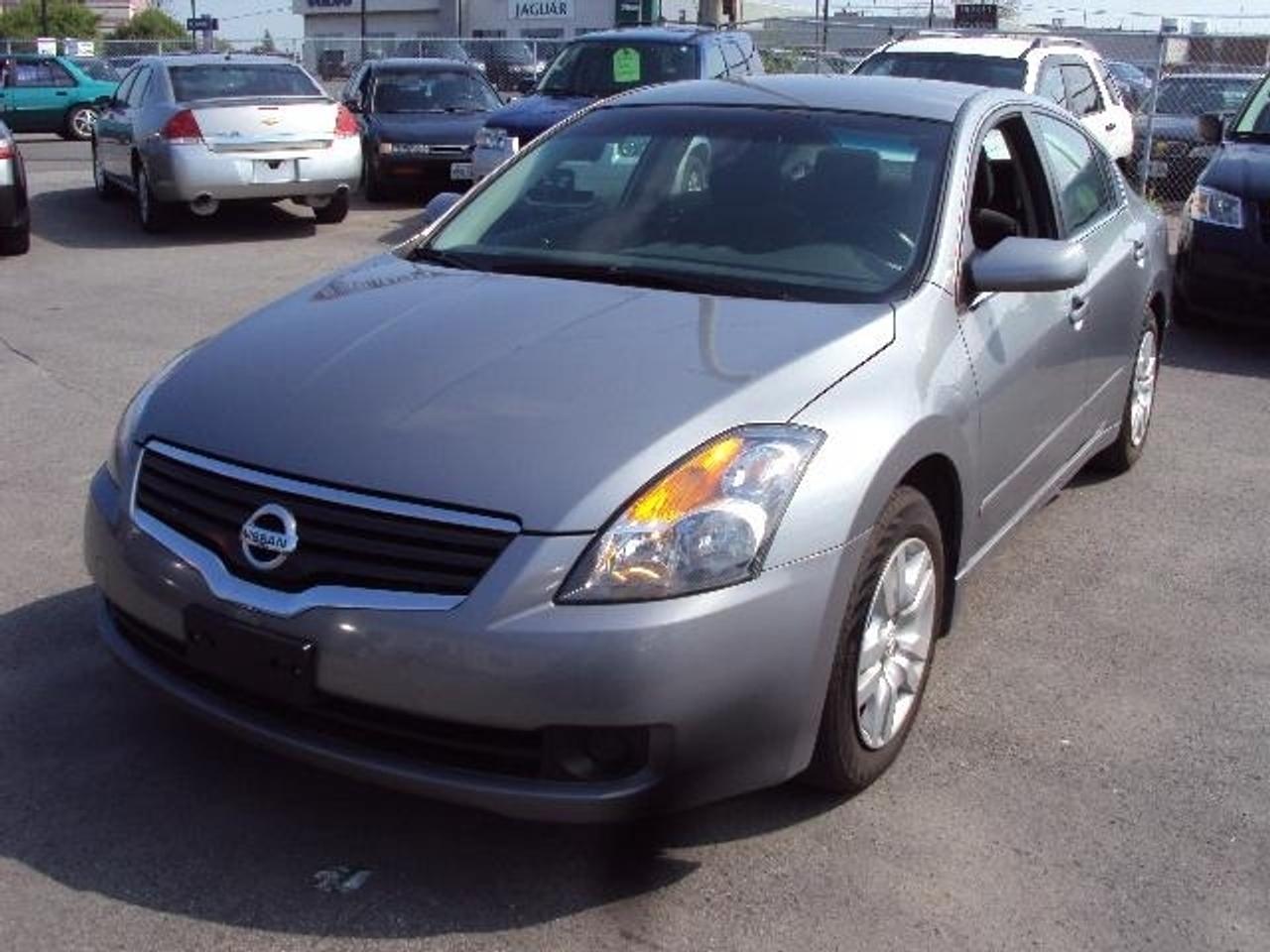 Used 2009 Nissan Altima 2.5s for sale in Ottawa, ON