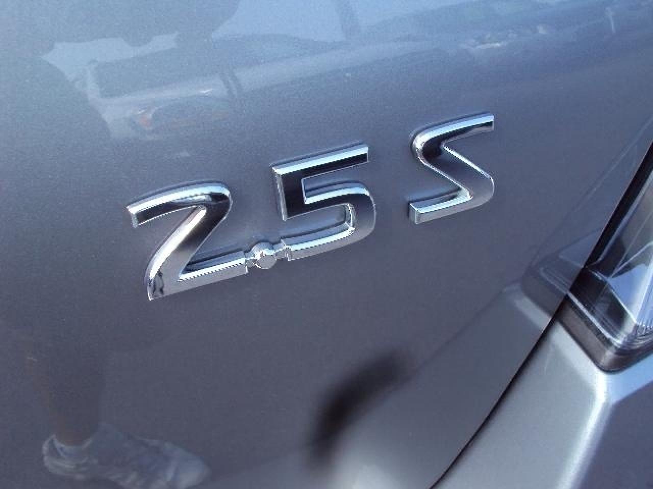 612942