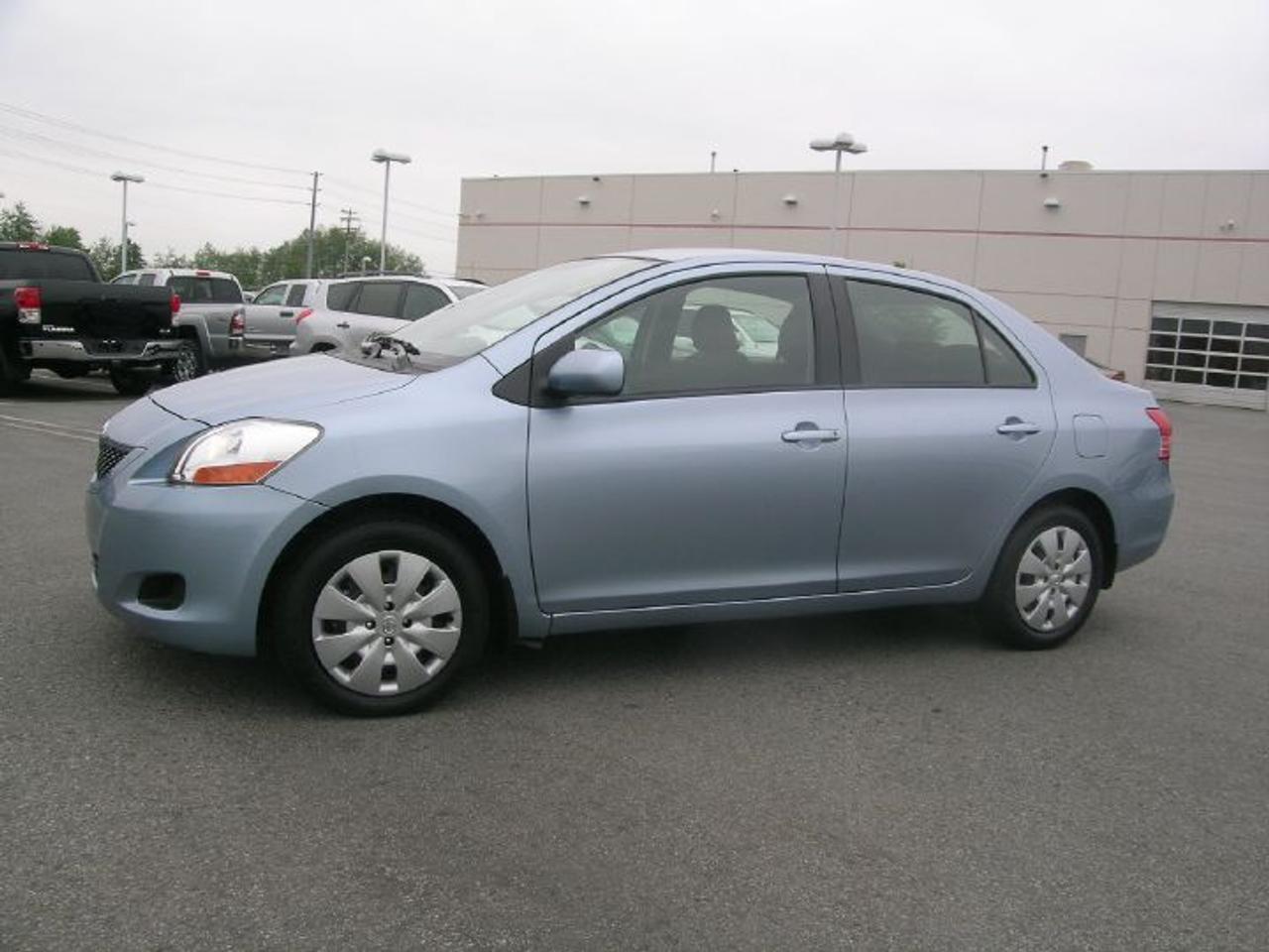 Toyota Certified Used Vehicle. Buy with confidence!
Complimentary tank of gas and first oil/filter change at no charge.
Minimum 12 month / 20000kms Powertrain and Roadside Assistance coverage,
plus Balance Factory Warranty.
Warranty honored at over 1500 Toyota dealer in Canada and the U.S.