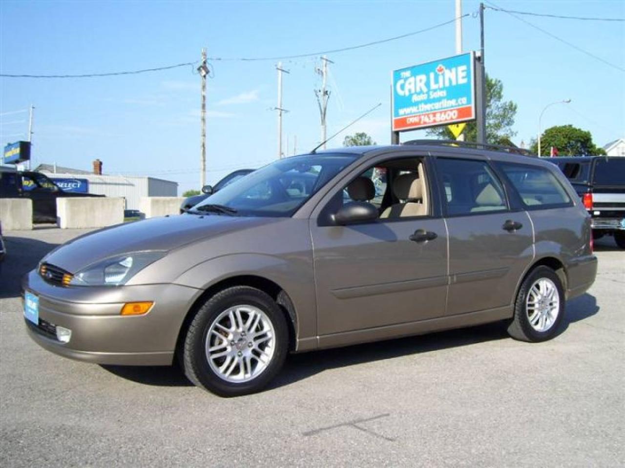 Used 2004 Ford Focus SE for sale in Peterborough, ON