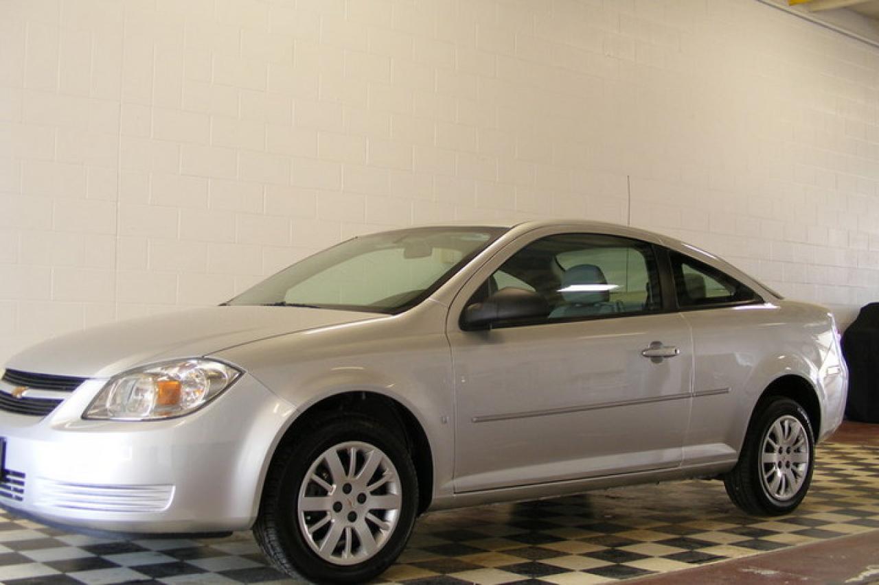 Used 2009 Chevrolet Cobalt LS for sale in North Battleford, SK