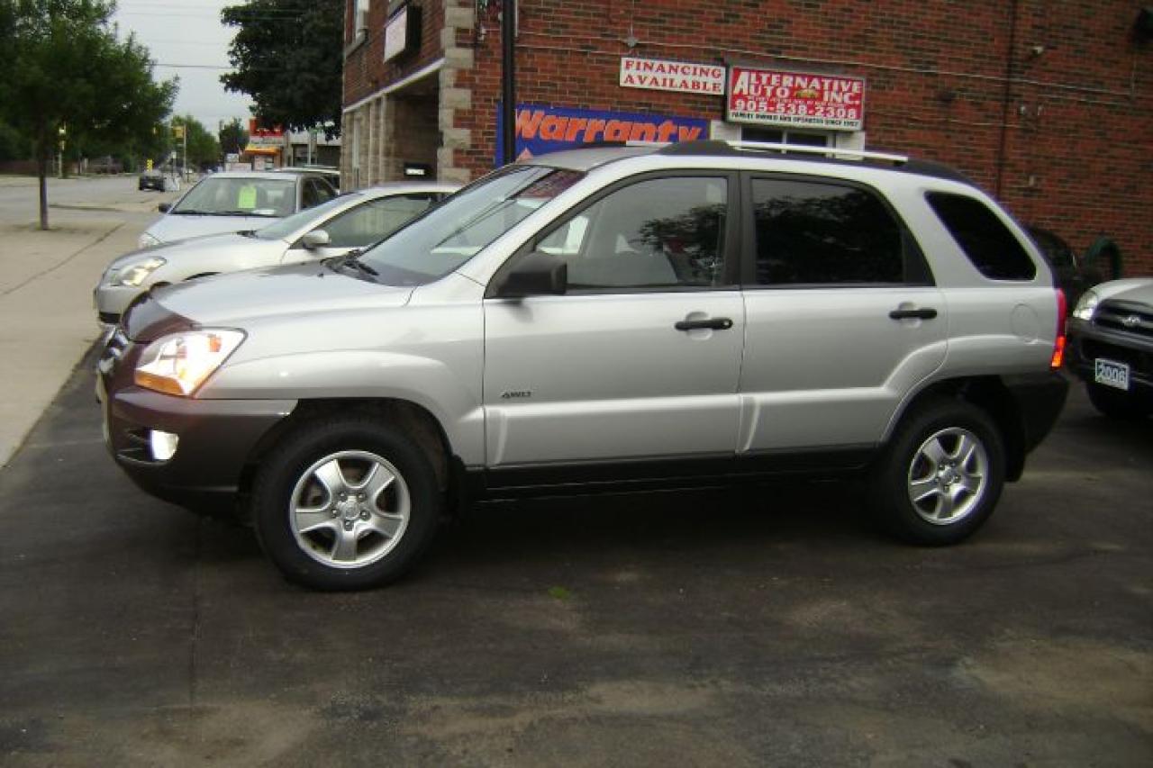 Used 2006 Kia Sportage LX 4WD for sale in Hamilton, ON