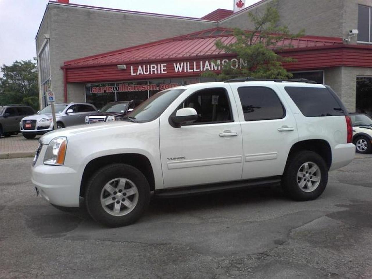Used 2010 GMC Yukon SLT AWD for sale in Mississauga, ON