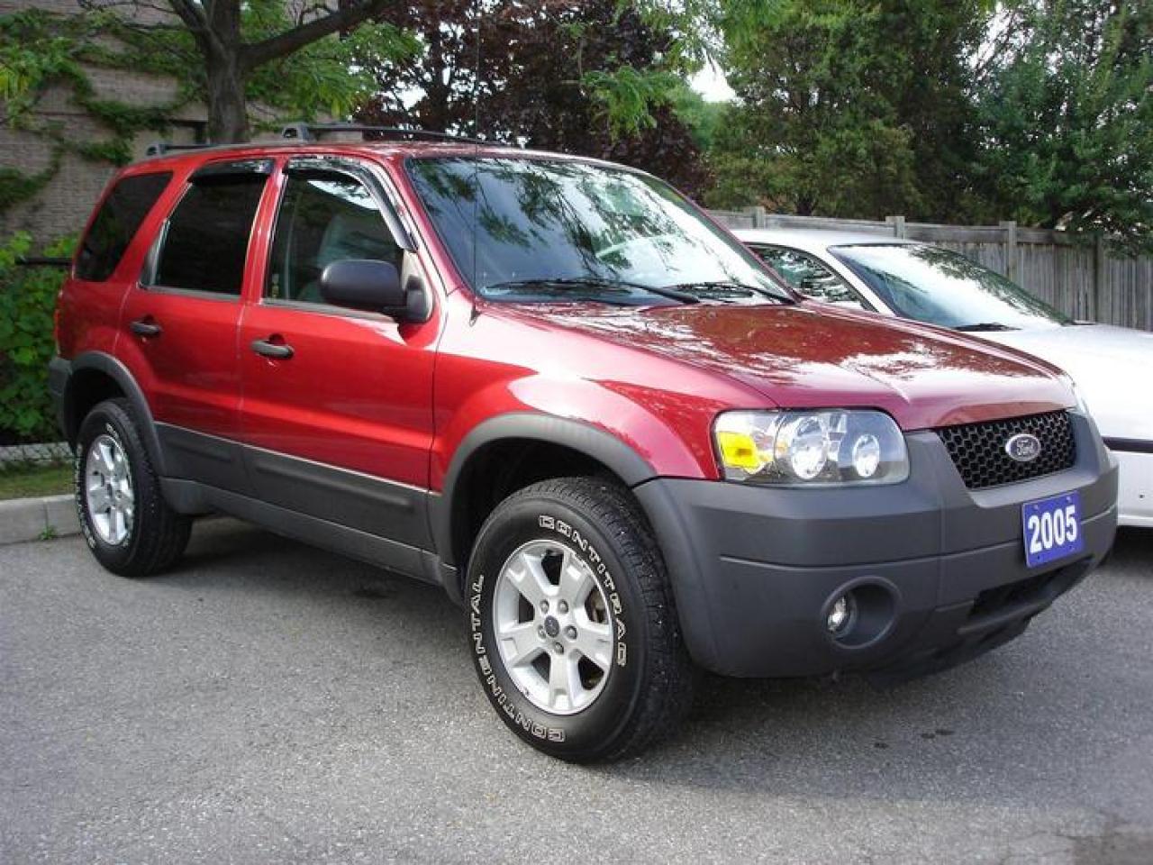 Used 2005 Ford Escape XLT AWD for sale in Mississauga, ON