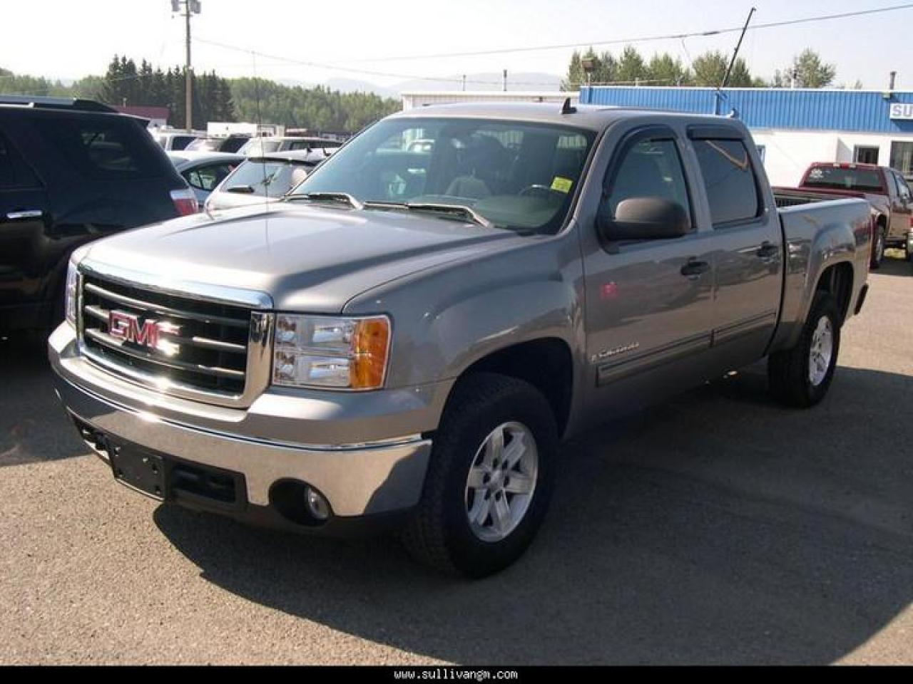 Used 2007 GMC Sierra C1500 Crew  for sale in Houston, BC
