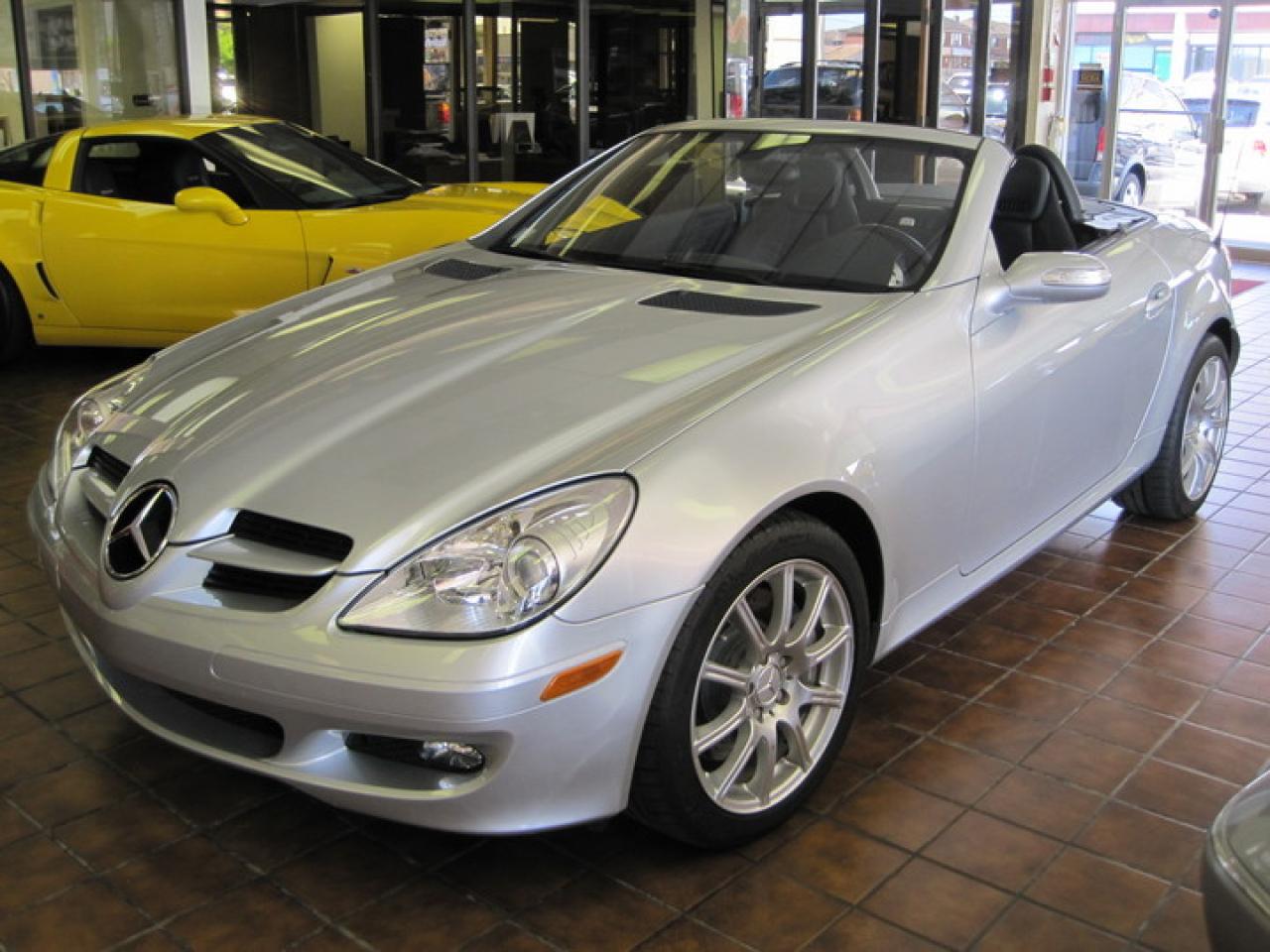 Used 2005 Mercedes-Benz SLK350 SLK350 for sale in Toronto, ON