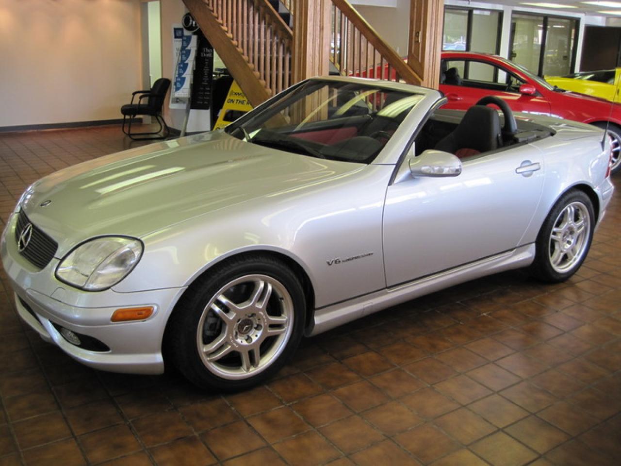 Used 2002 Mercedes-Benz SLK32 SLK32 AMG for sale in Toronto, ON