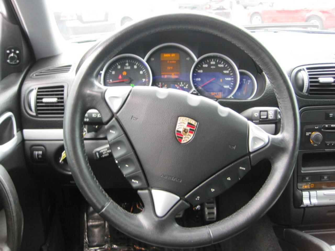 613460