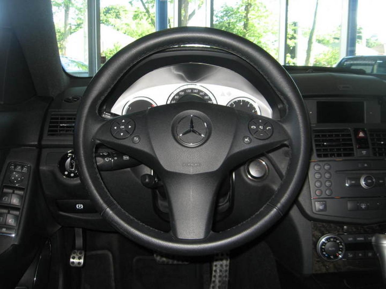 613532