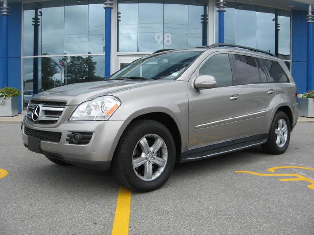 Used 2007 Mercedes-Benz GL450  for sale in Maple, ON