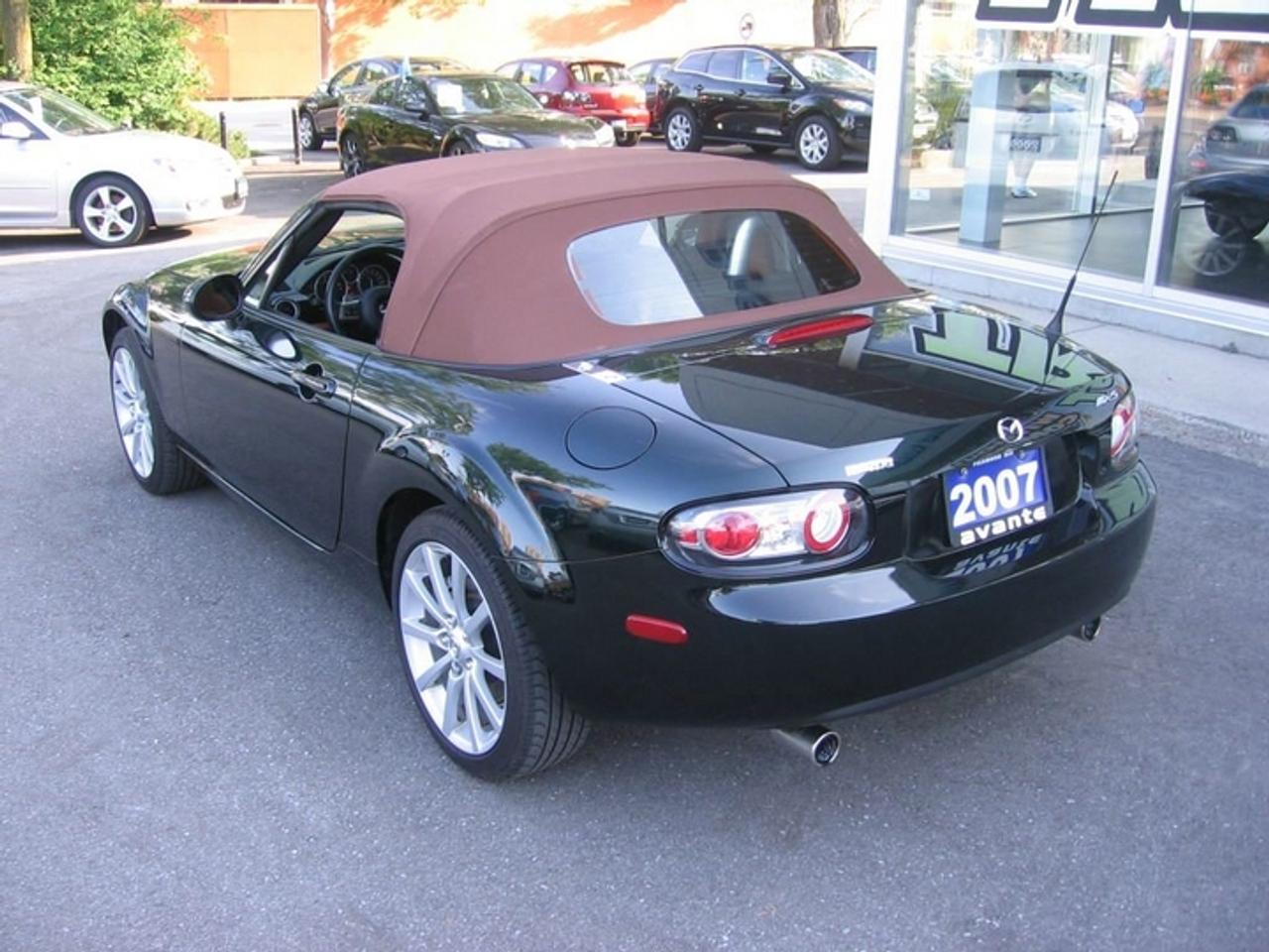 613588.10206400