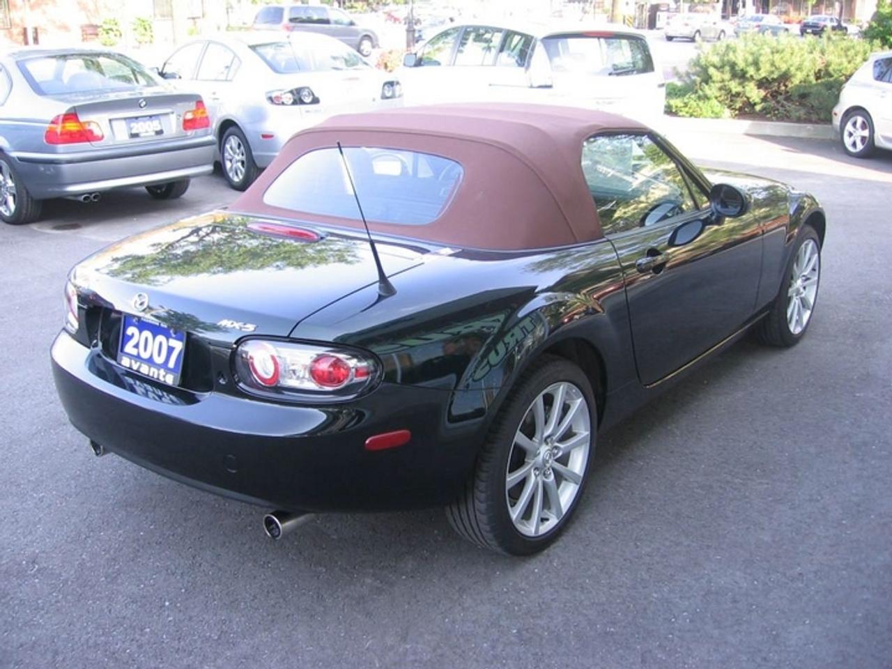 613588.10206407