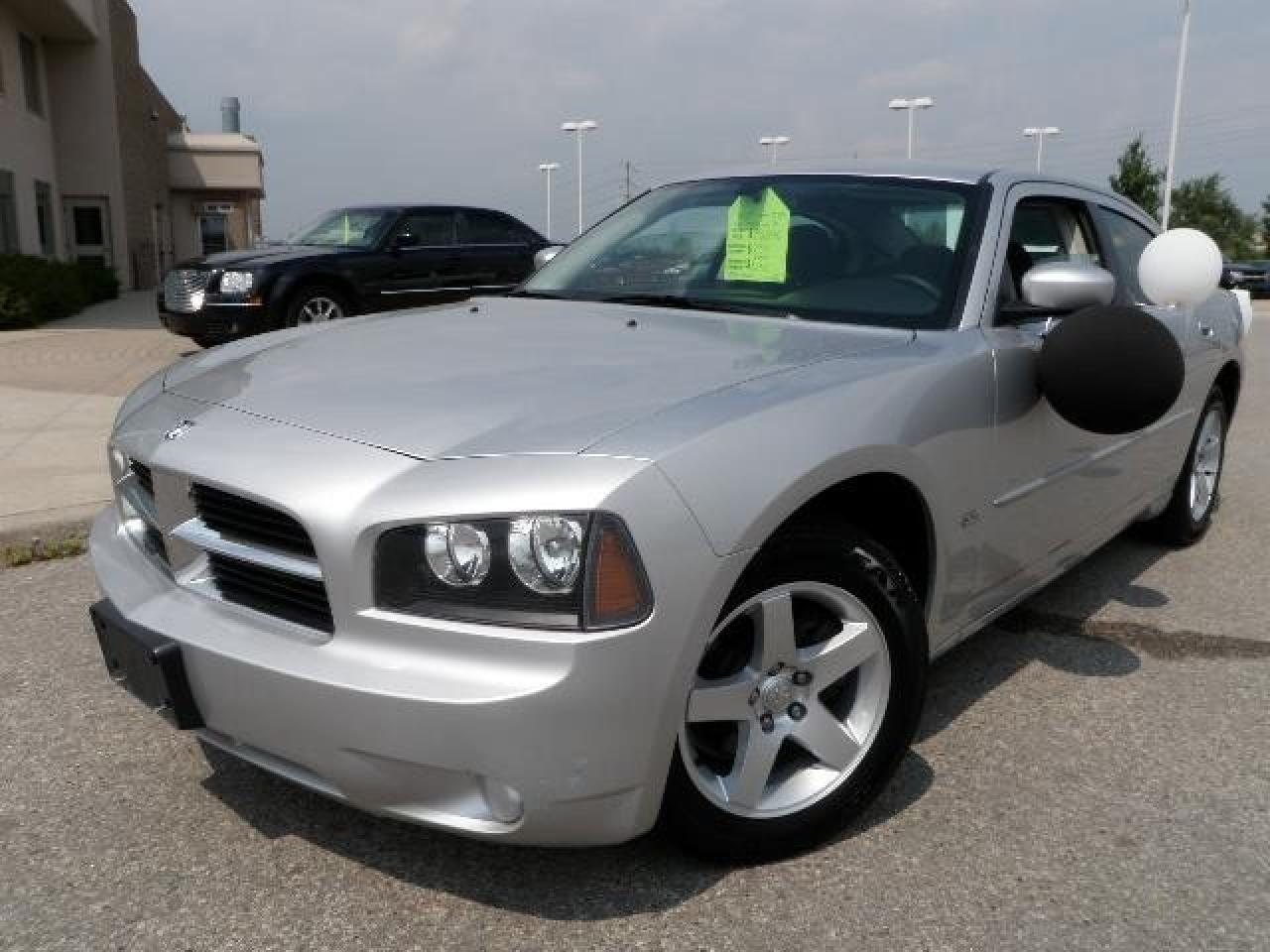 Used 2010 Dodge Charger SXT for sale in Cambridge, ON