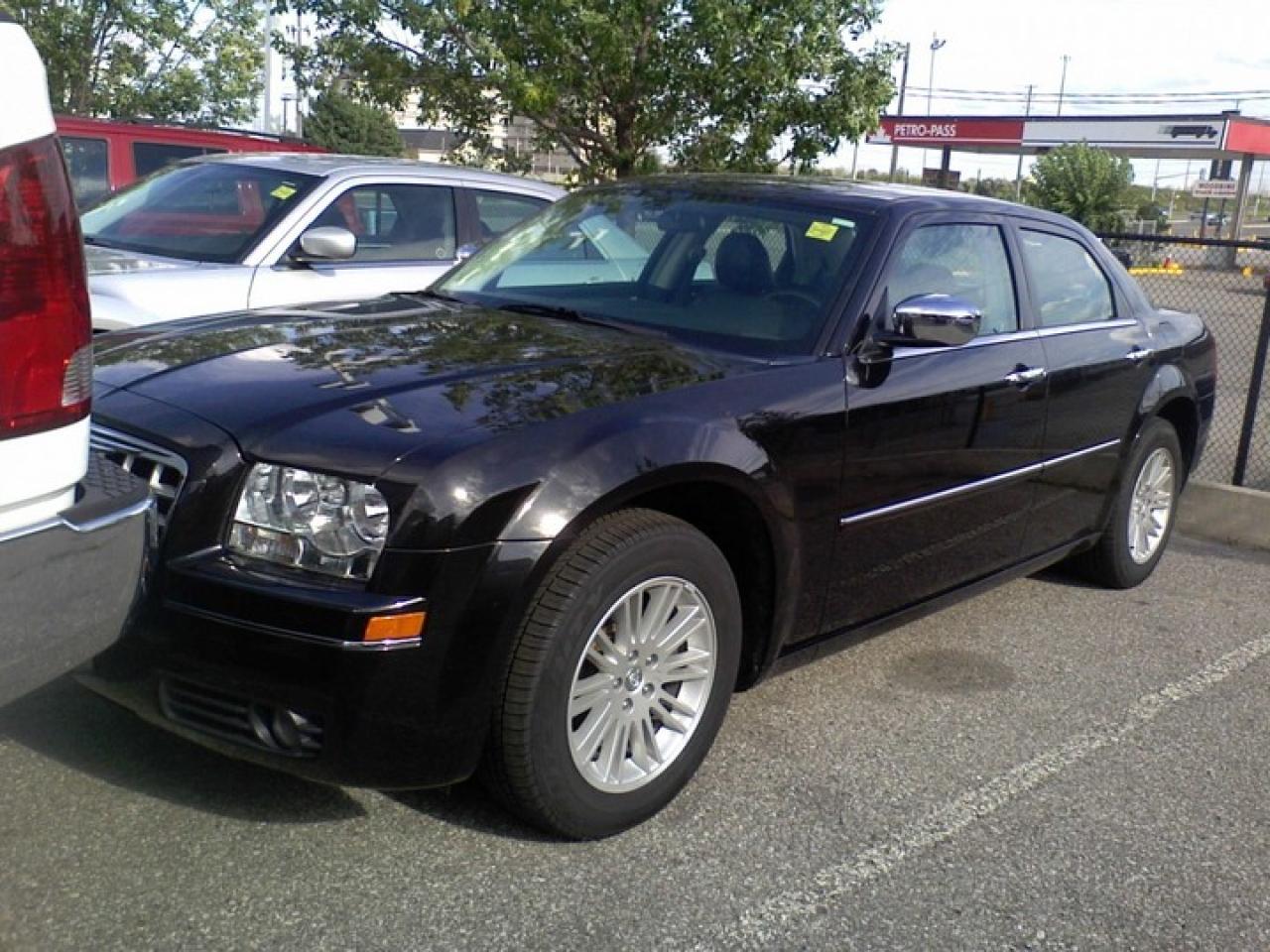 Used 2010 Chrysler 300  for sale in Markham, ON