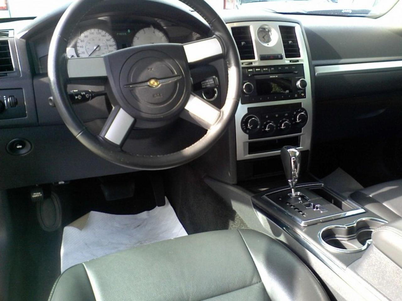 613677