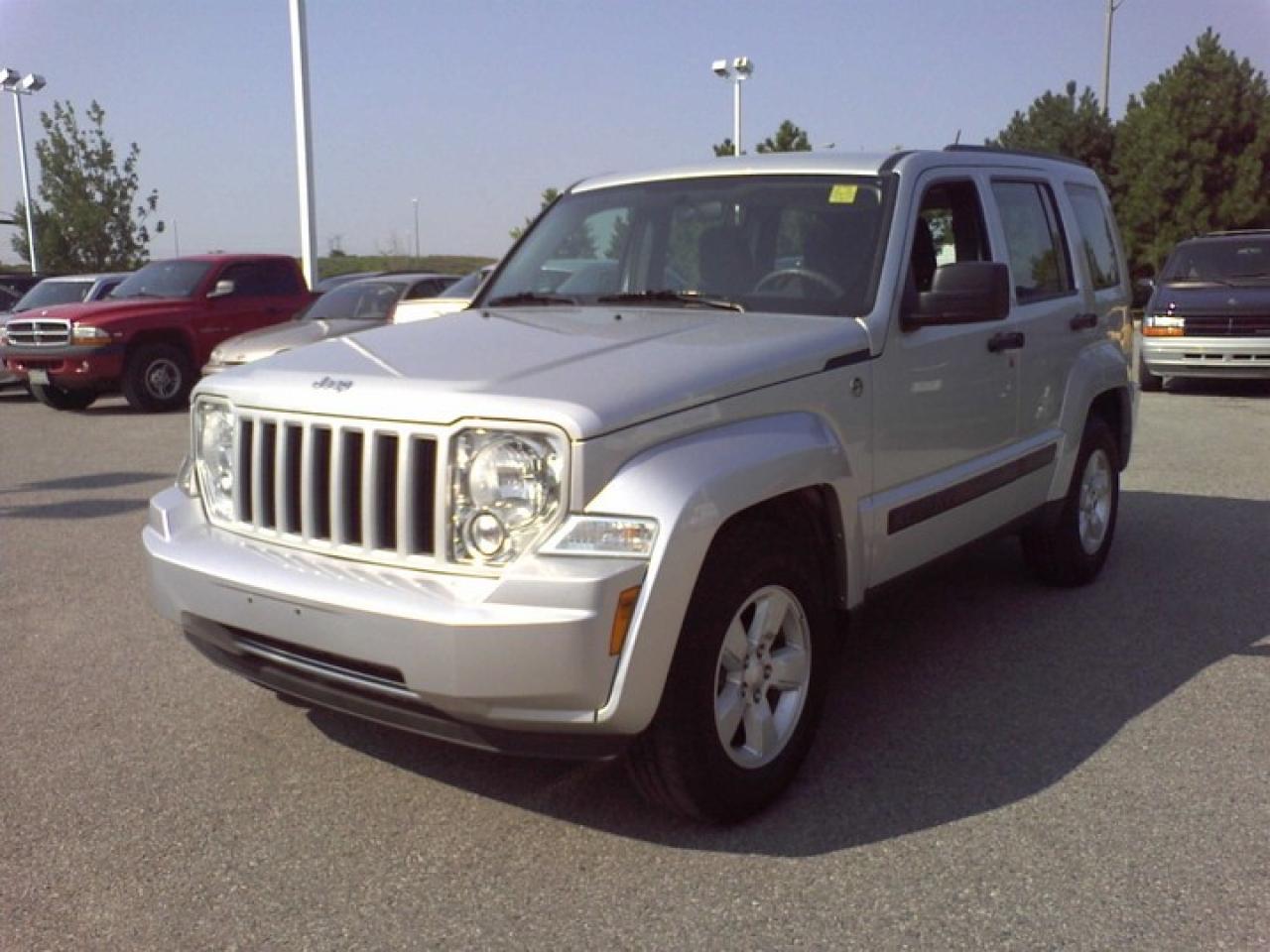 613692