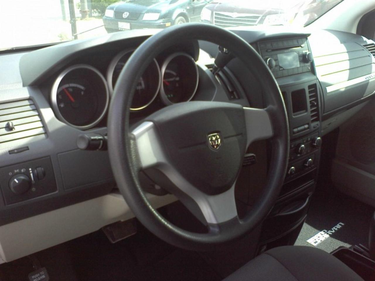 613733