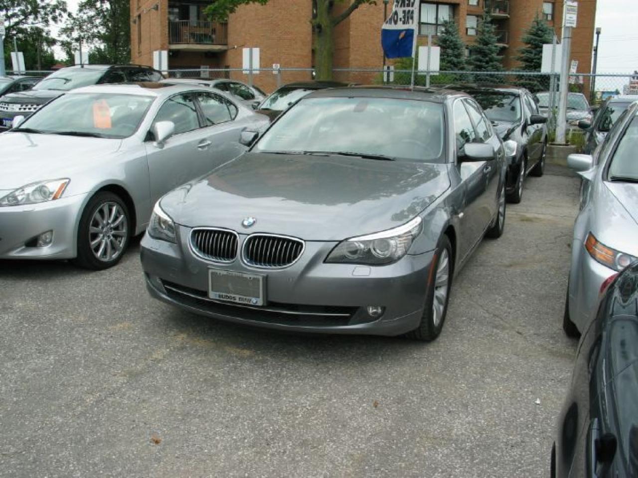 613748