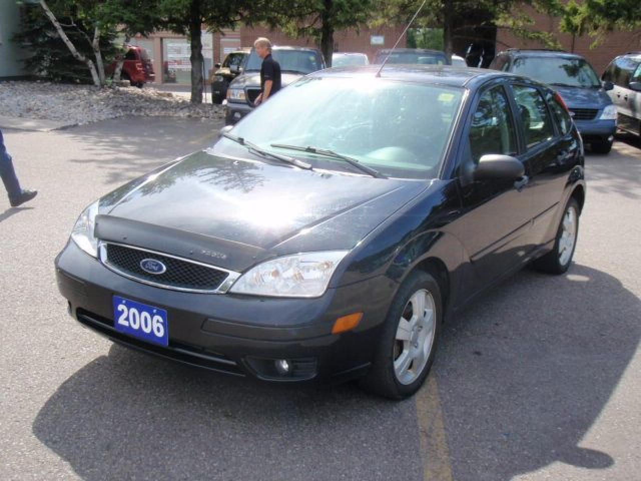 Used 2006 Ford Focus ZX5 SES H/B for sale in Mississauga, ON