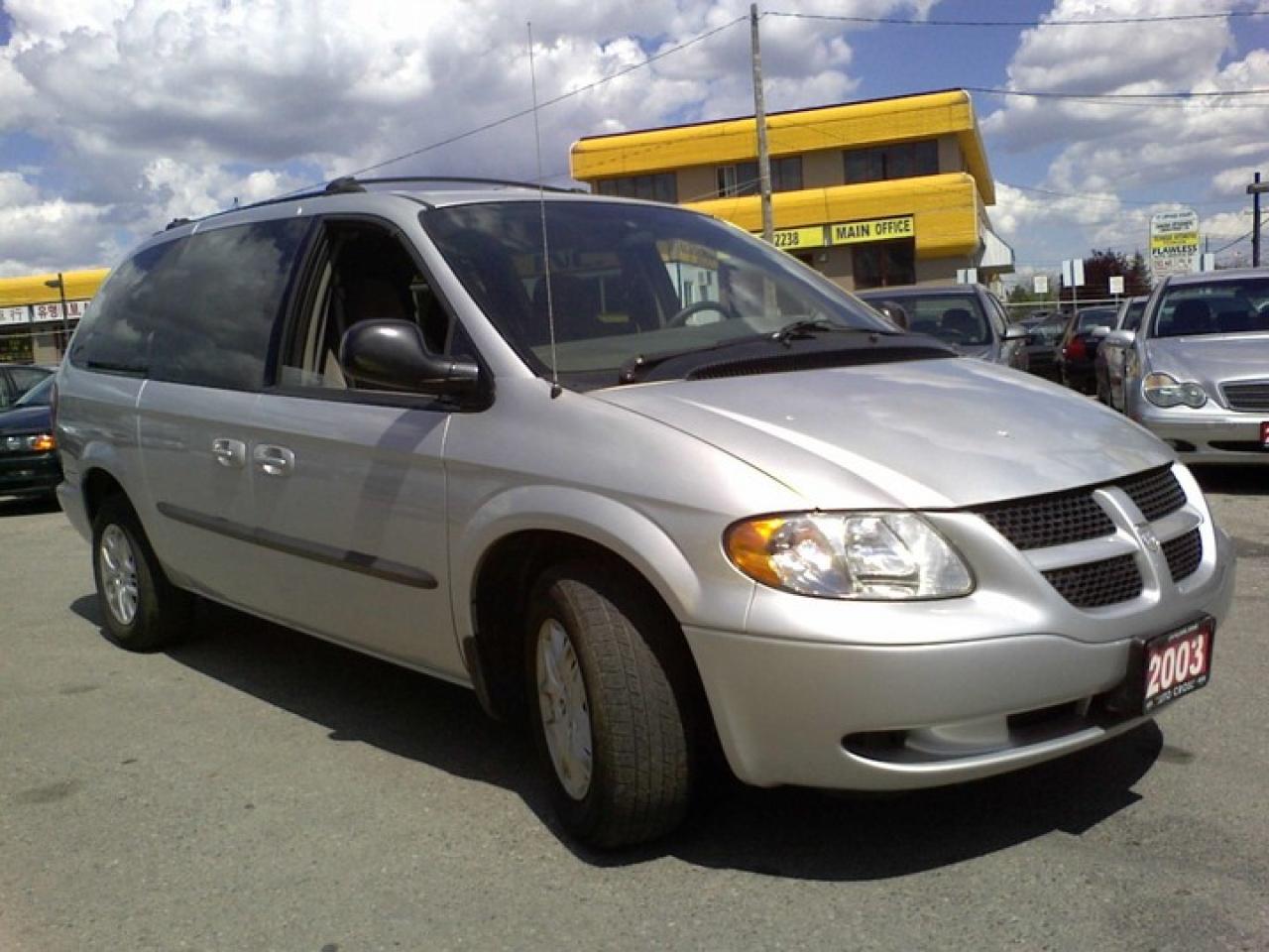 613811