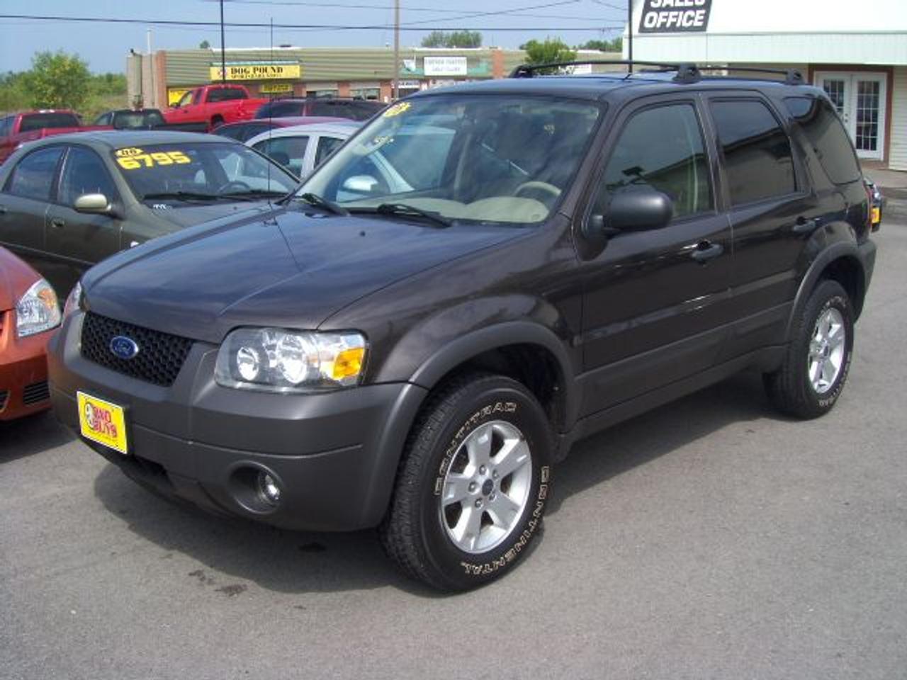 Used 2006 Ford Escape XLT ALLOYS for sale in St. Catharines, ON