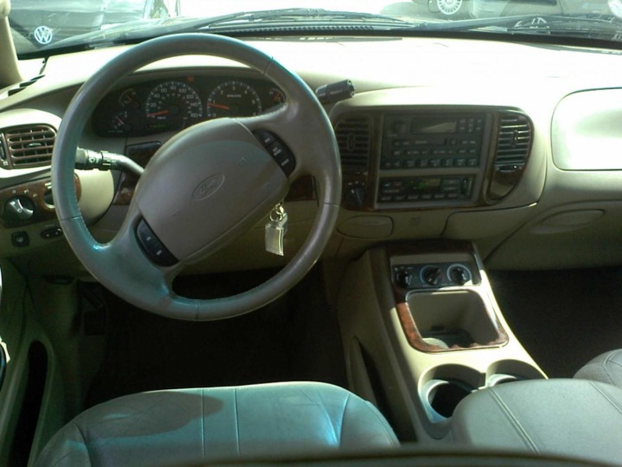613831