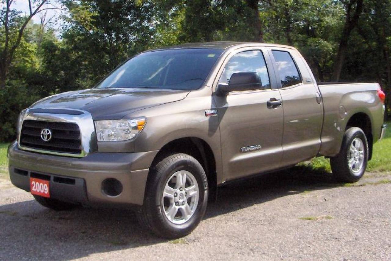 Used 2009 Toyota Tundra SR5 DBL CAB 4X4 for sale in Renfrew, ON