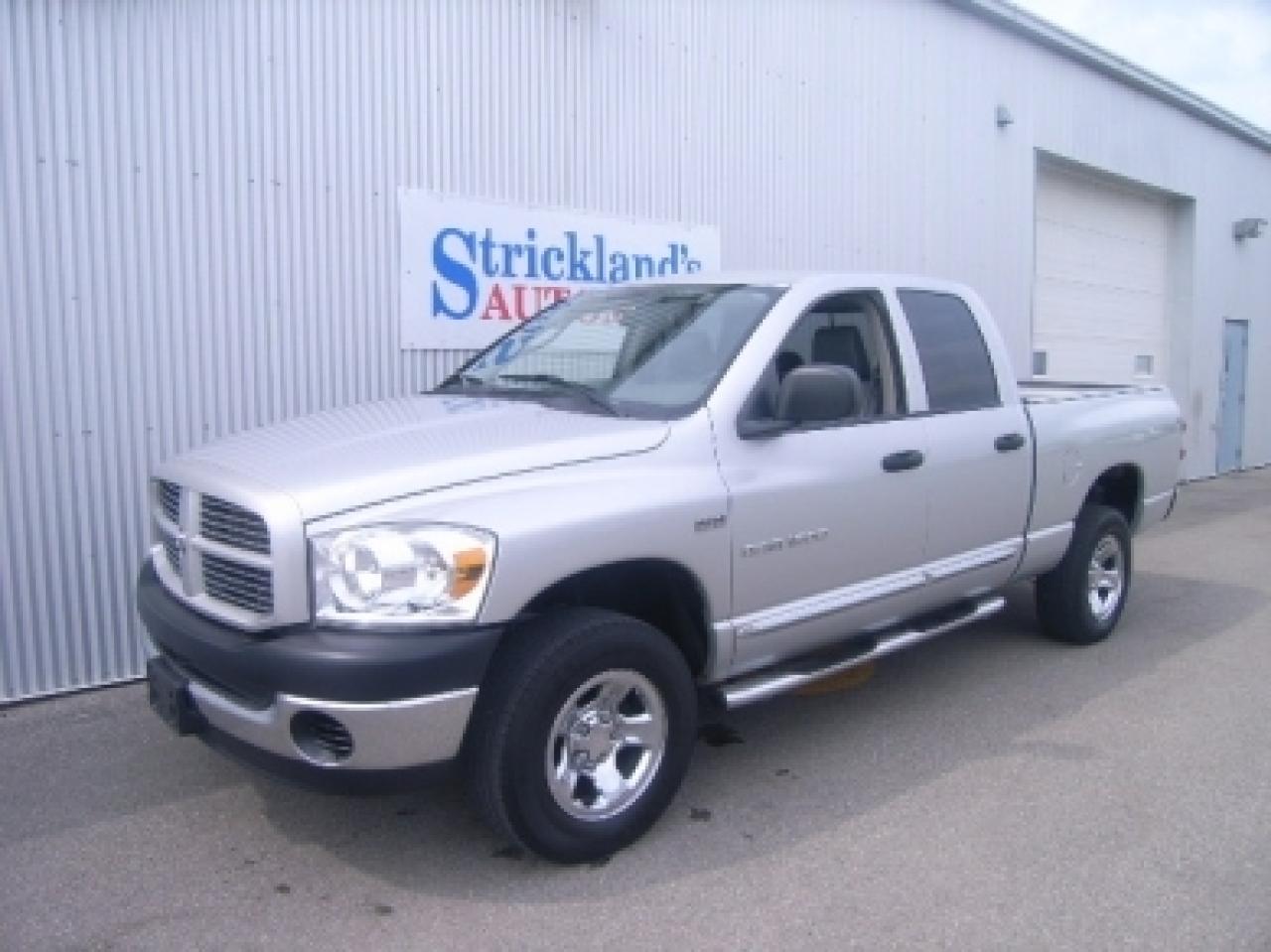 Used 2007 Dodge Ram SXT 4X4 CREW CAB for sale in Lakeshore, ON