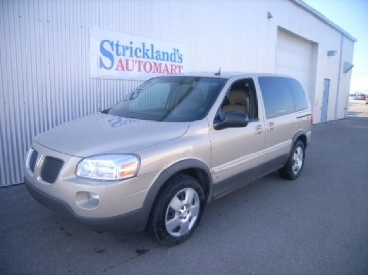 Used 2008 Pontiac Montana SV6 for sale in Lakeshore, ON