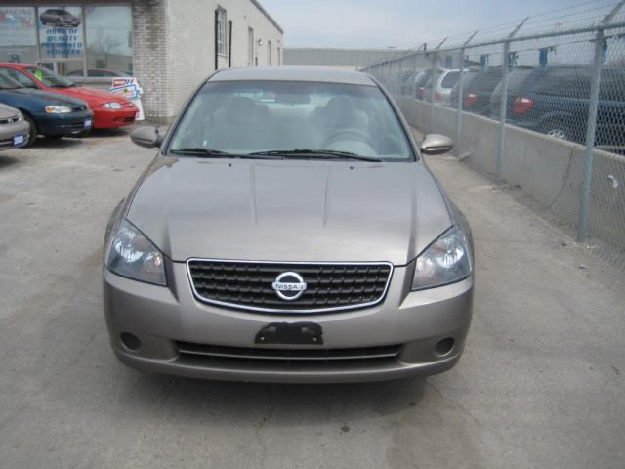 Used 2006 Nissan Altima 3.5 S for sale in Brampton, ON