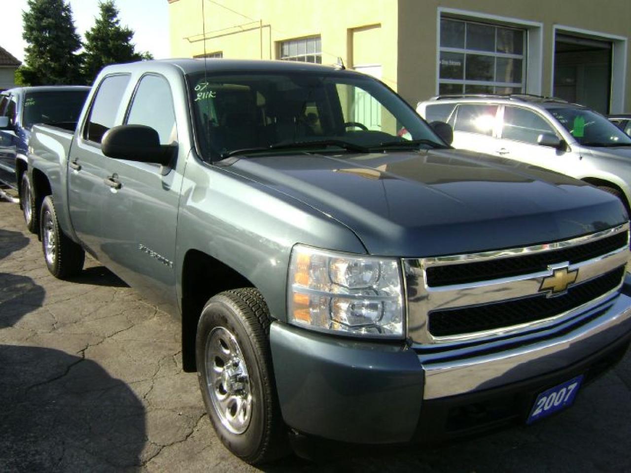 Used 2007 Chevrolet Silverado  for sale in Brampton, ON