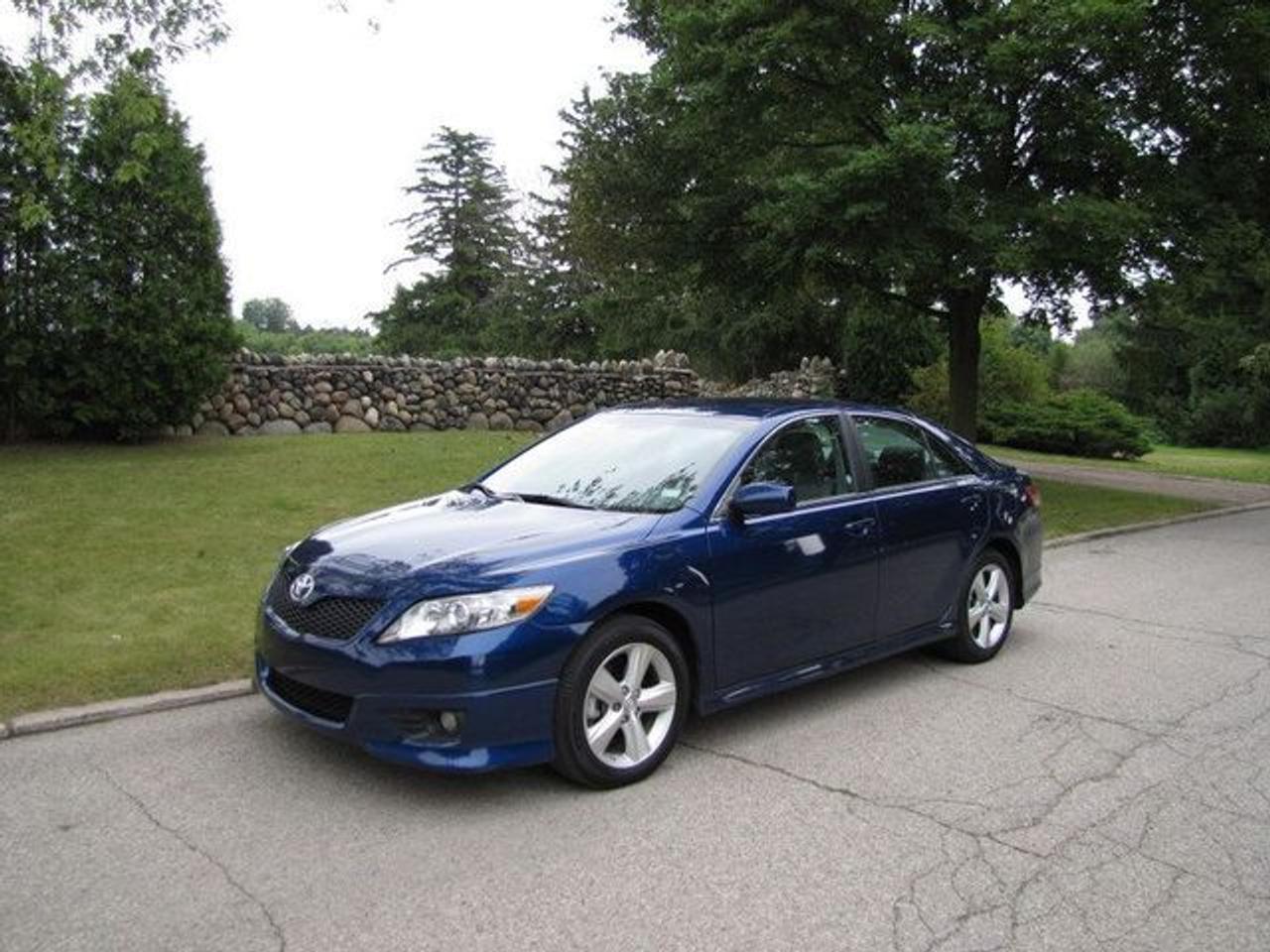 This 2010 Toyota Camry 4dr SE POWER SEAT! NEW TIRES!! Sedan features a 2.5L L4 FI DOHC 16V 4 cyl Gasoline engine. It is equipped with a Automatic transmission. The vehicle is Blue with a Grey Cloth interior. It is offered with the remaining factory warranty. Over 400 BETTER used cars in stock!! PLEASE CALL 1-866-348-8146 5.99% Financing + no payments up to 6 months available on approved credit!! Free Trial Exchange!! A+ Better Business Bureau rating!! Voted Guelphs Favourite dealer 2004-2009!! Since 1961. Taxes, licensing and $5.00 OMVIC fee are extra. Better pictures at www.shopwilsons.com Former daily rental. Call for details on our Free Trial Exchange! Thank you for considering Wilsons!!! Please call 1-866-348-8146. - This Toyota is in Excellent overall exterior condition, Excellent overall interior condition, Cloth seats - Air Conditioning, Climate Control, Cruise Control, Power Steering, Power Windows, Power Door Locks, Power Mirrors, Leather Steering Wheel, Power Drivers Seat, Clock, Tachometer, Digital Info Center, Tilt Steering Wheel, Telescoping Steering Wheel, Steering Wheel Radio Controls, Driver Airbag, Passenger Airbag, Keyless Entry, ABS Brakes, Traction Control, Rear Defogger, Intermittent Wipers, AM-FM, CD Player, 17 inch Aluminum Wheels, Cloth Interior Surface - Contact The Internet Department at 866-738-6045 or leads@markwilsonsbetterusedcarstc.dealer.com for more information. -