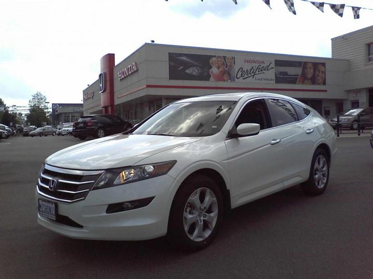 DEMO CLEARANCE EVENT Heated Seats Call us toll-free at 1 866 928-1588