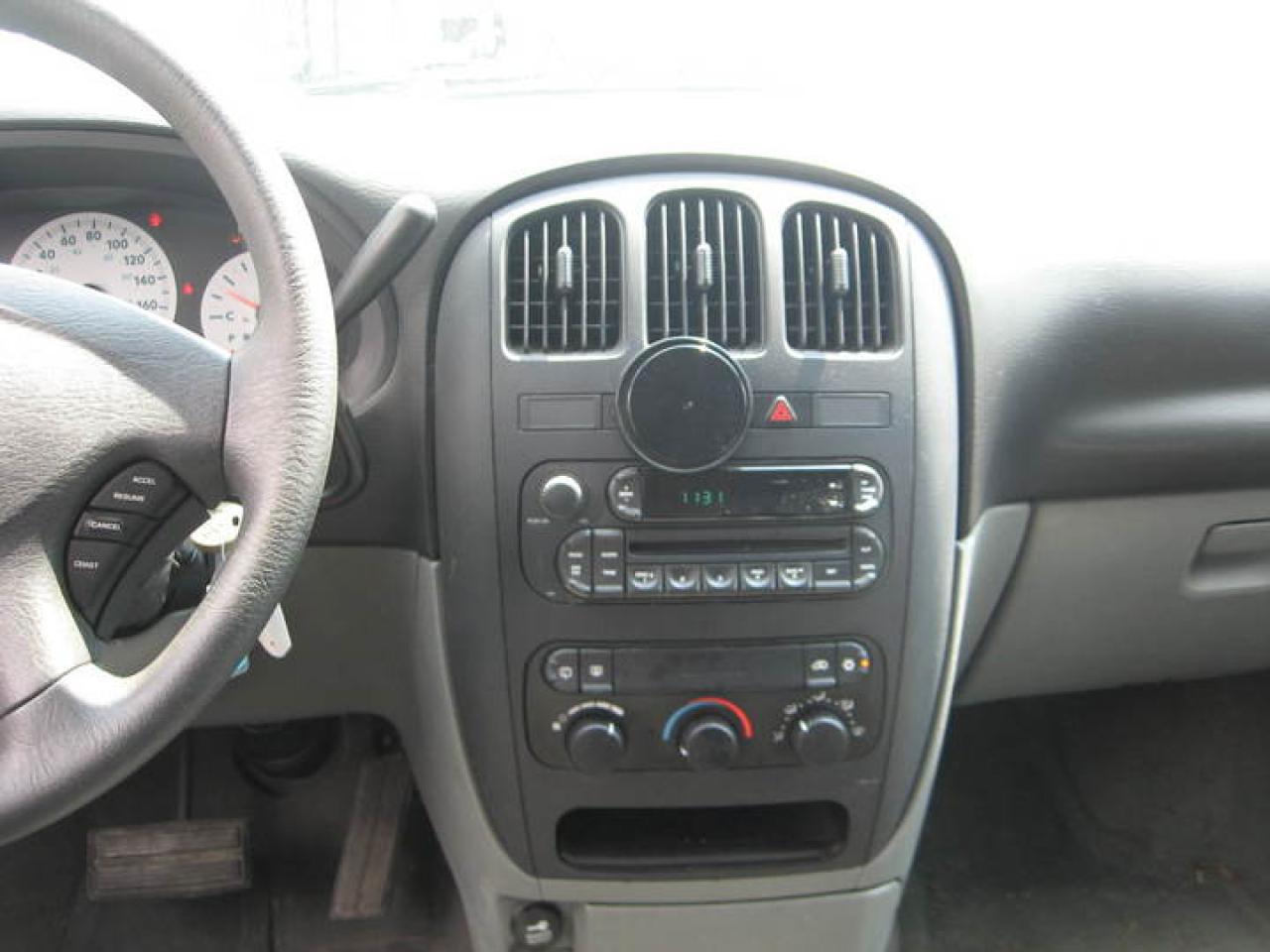 2005 Dodge Caravan  Photo36