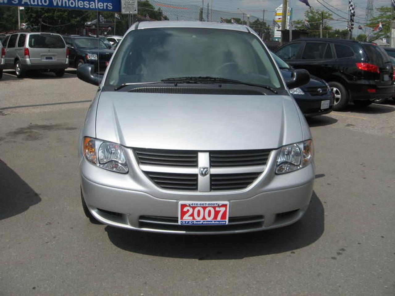 2007 Dodge Caravan  Photo2