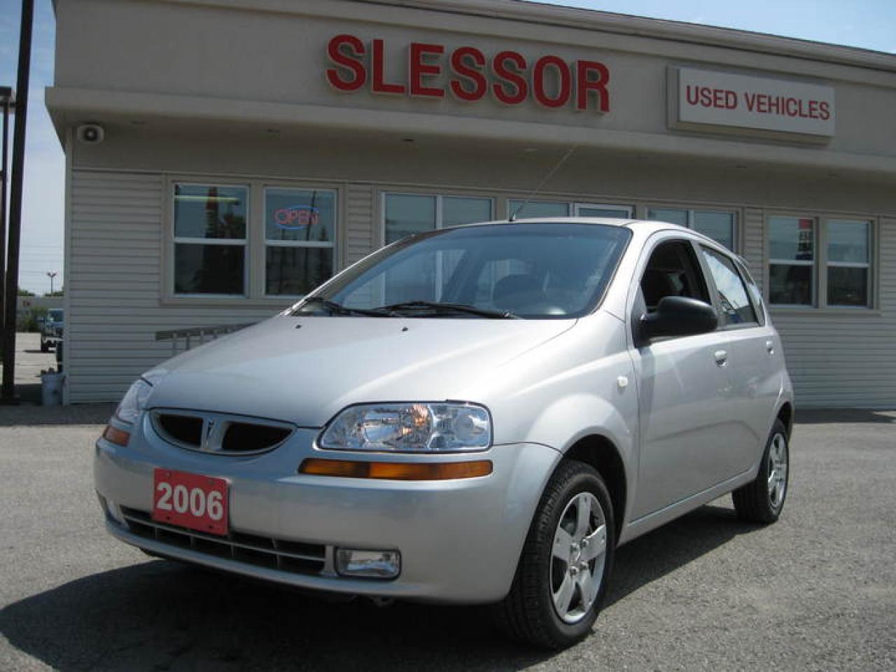 Used 2006 Pontiac Wave  for sale in Newmarket, ON