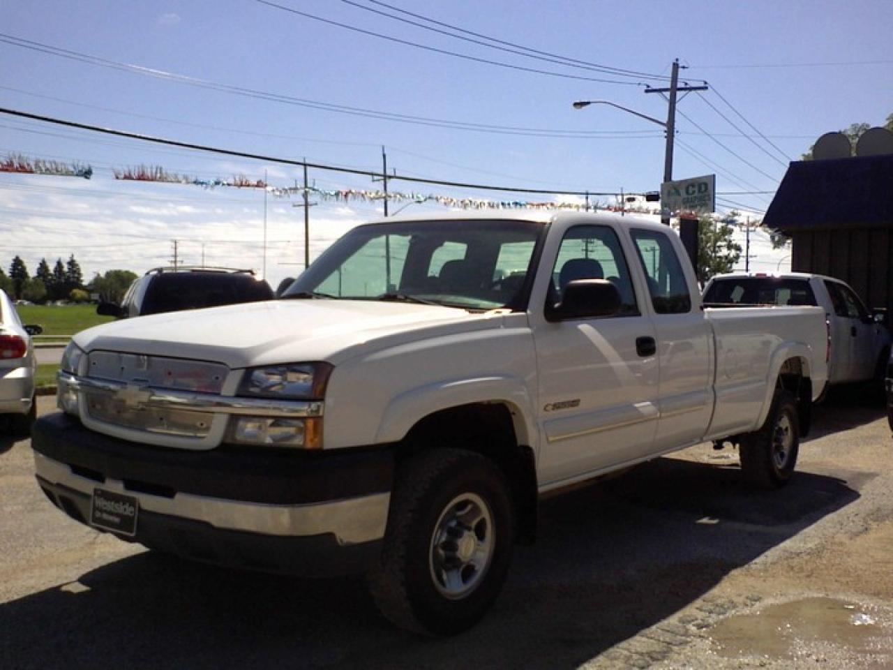 Used 2004 Chevrolet Silverado 2500HD  for sale in Winnipeg, MB